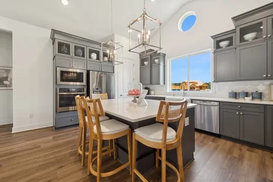 Four Seasons at Scenic Harbor Taylor Kitchen Classic Palette 2 Level