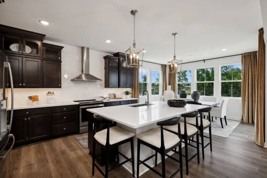 Central Ohio Collection Barcelona Kitchen Classic Palette 6 Level