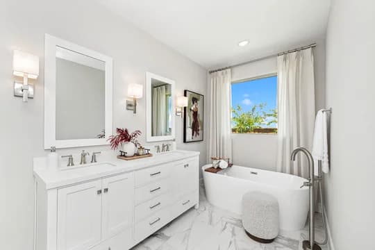 Creekshaw Tacoma II Primary Bath Classic Palette 6 Level 1 Modern Classic