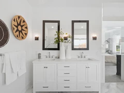 Piccolina San Antonio primary bath Loft Palette 6 Level 1