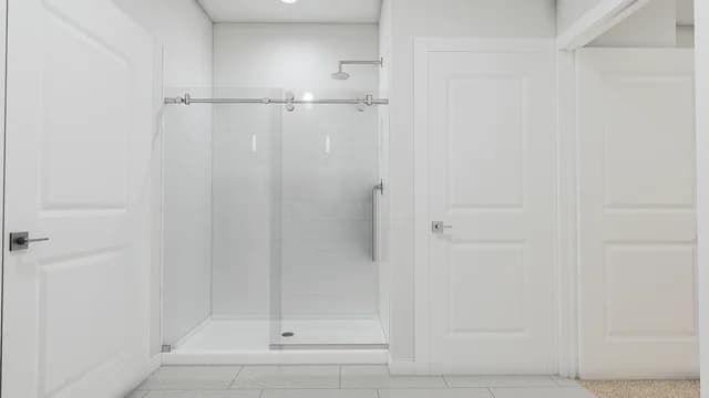 Primary Bath SHW Dallas Reunion Daffodil IV ASCEND Base Palette 2 Furnished