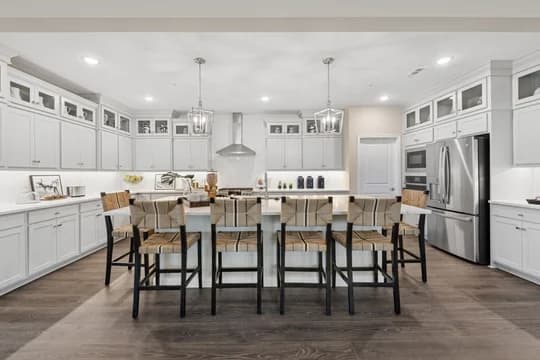 Four Seasons at Easton Franklin Kitchen Classic Palette 6 Level 1