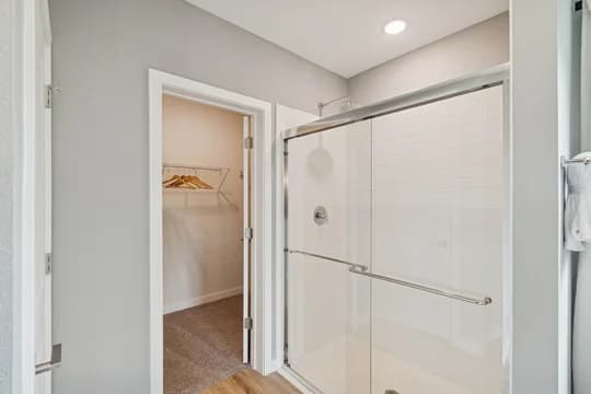 Aspire at Treasure Coast Aegean Primary Bath Loft Palette 3 Ascend Coastal Loft