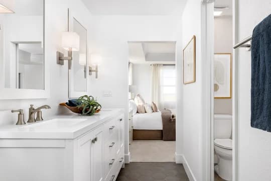 Luna Bella at Plumas Lake Seine ESP Seine ESP Primary Bath Classic Palette 3 Level 1