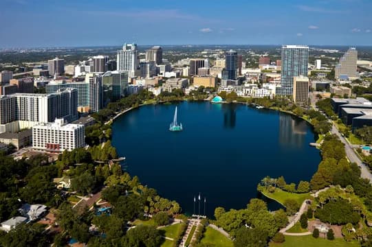 Lake Eola Park