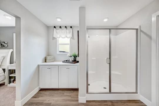 67533 Aspire at Garden Glen Topaz Owners Spa Bath