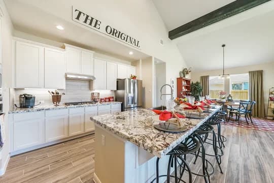 71569 Hunters Creek Savannah Kitchen