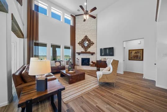 76245 Lakes of Champion s Estates Millie Great Room