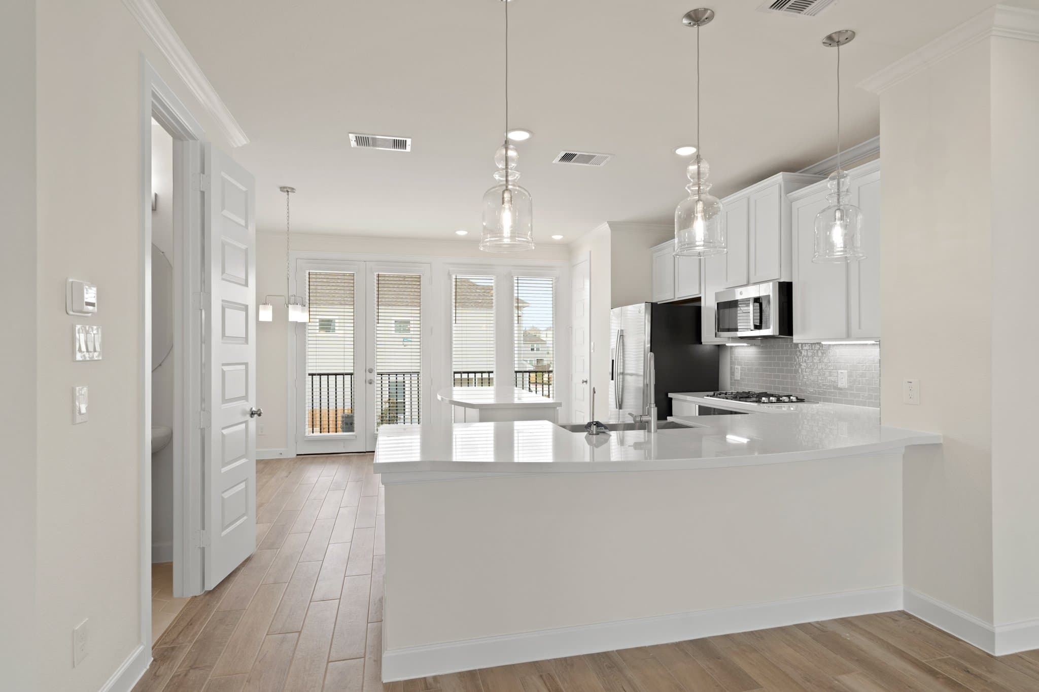 Kitchen with functional peninsula